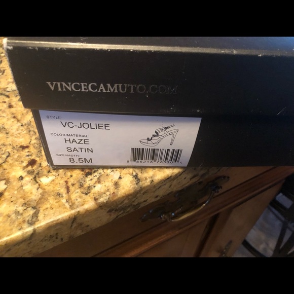 Vince Camuto - Picture 3 of 4